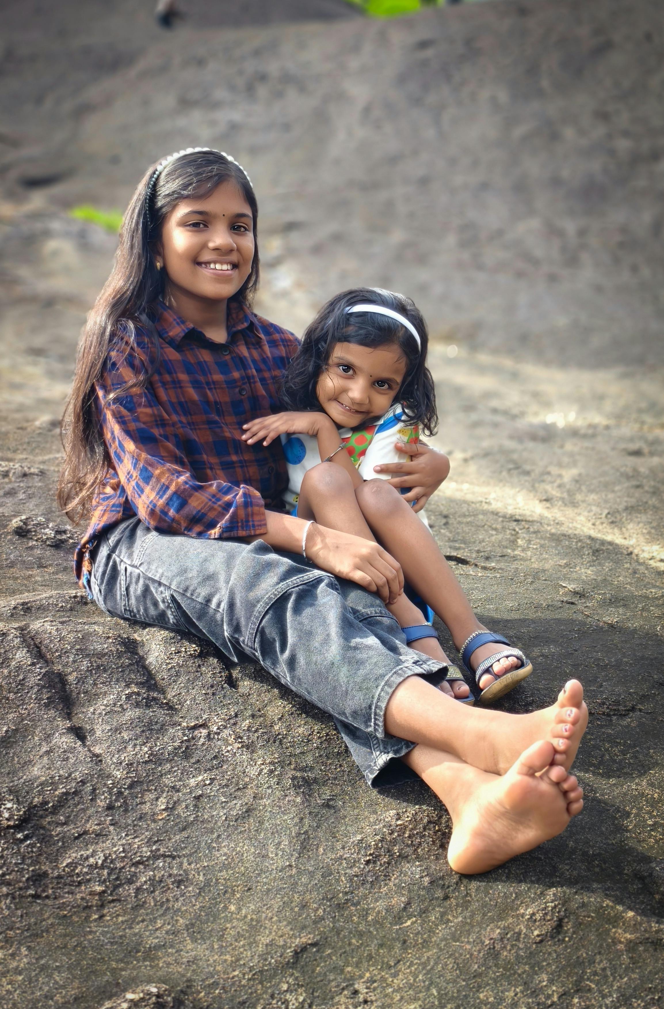 新闻封面：短视频内容包装视觉示意